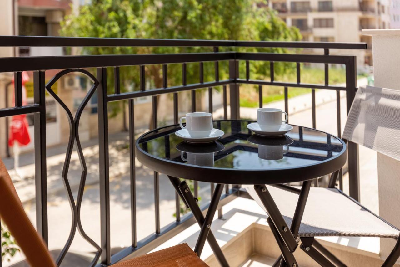 Inter Holiday Apartments Поморіє Екстер'єр фото