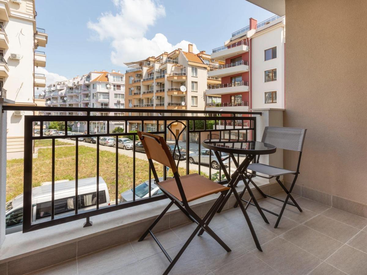 Inter Holiday Apartments Поморіє Екстер'єр фото